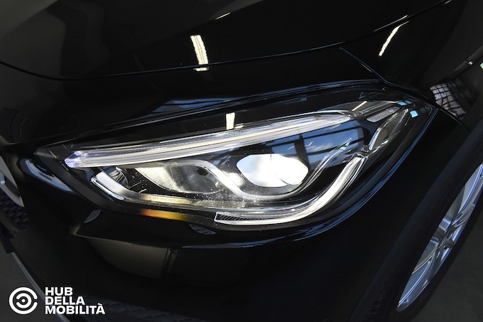 MERCEDES-BENZ GLA 180 d Automatic Business